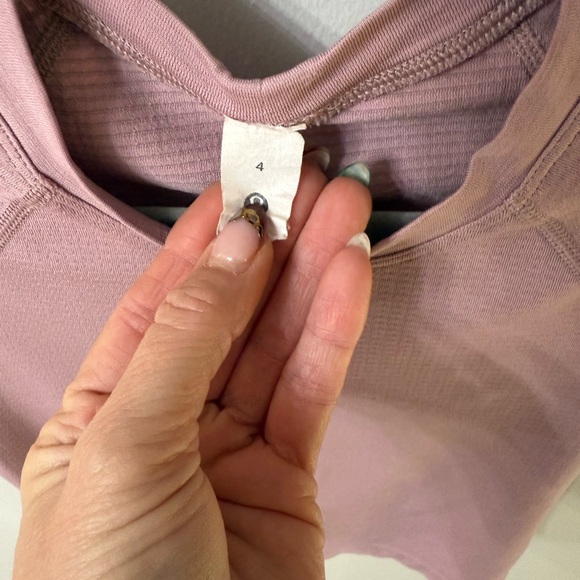Lululemon Swiftly Tech Mauve Crop Top Size 4 - Picture 4 of 5